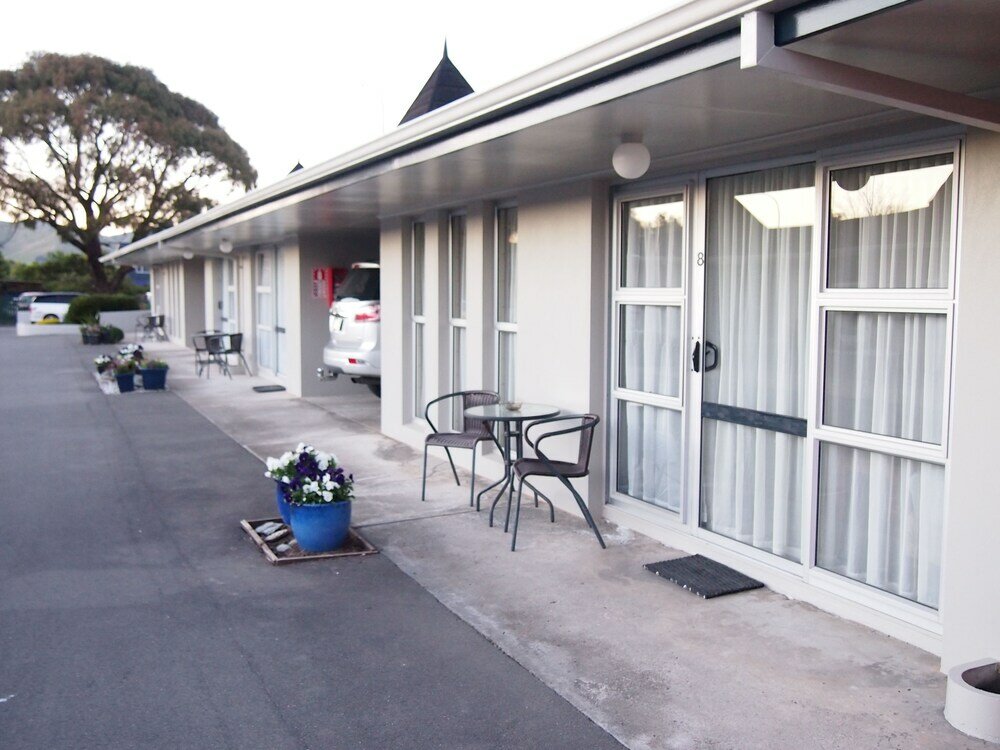 Фото Montana Lodge Motel