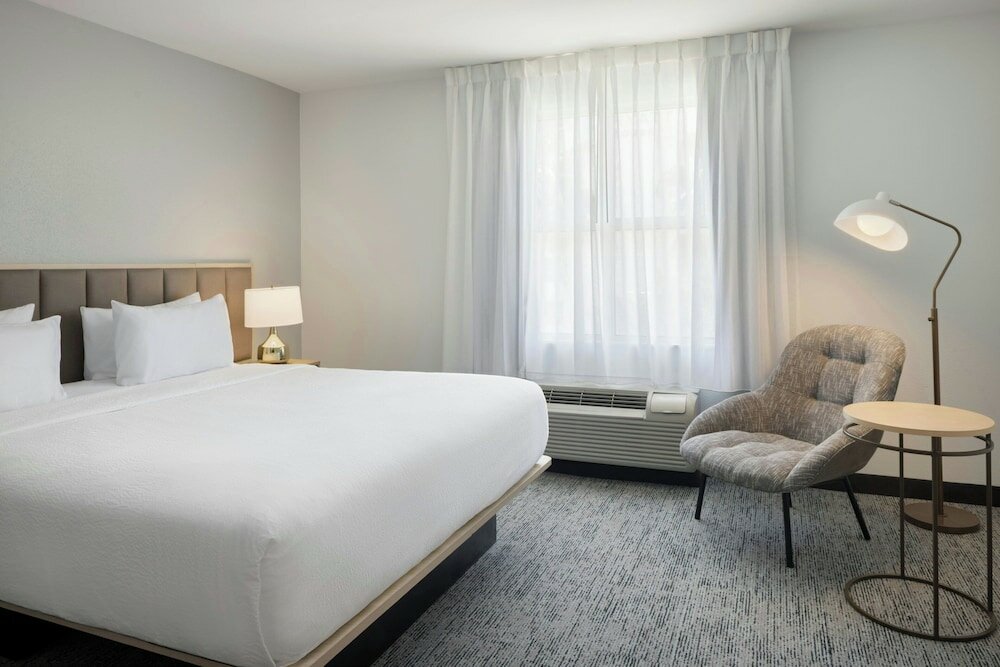 Фото TownePlace Suites by Marriott Tampa Westshore/Airport