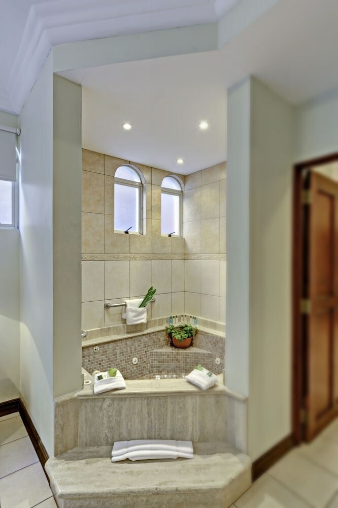 Фото Casa Conde Hotel & Suites