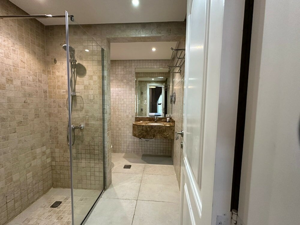 Фото Loren Suites Corniche