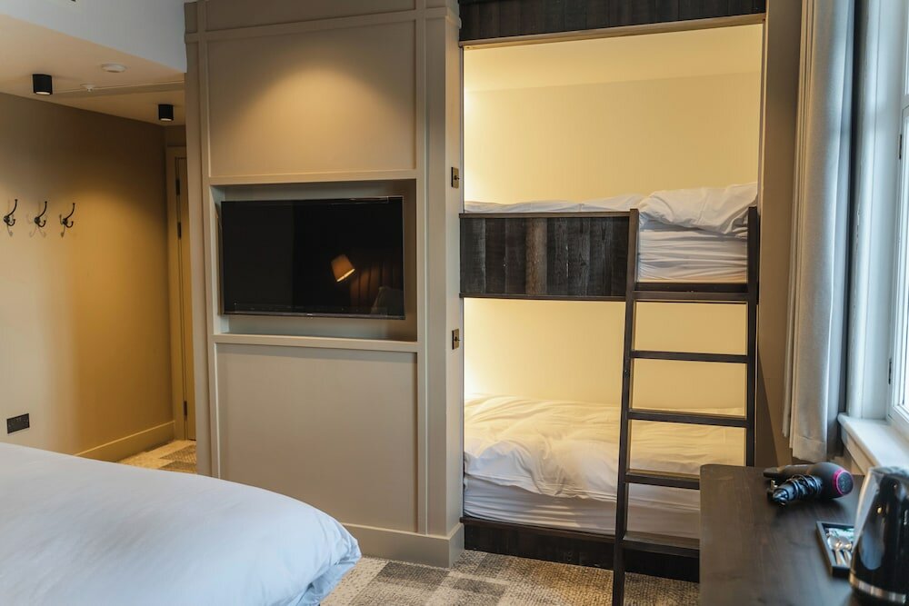 Фото CoDE Pod – The CoURT - Edinburgh