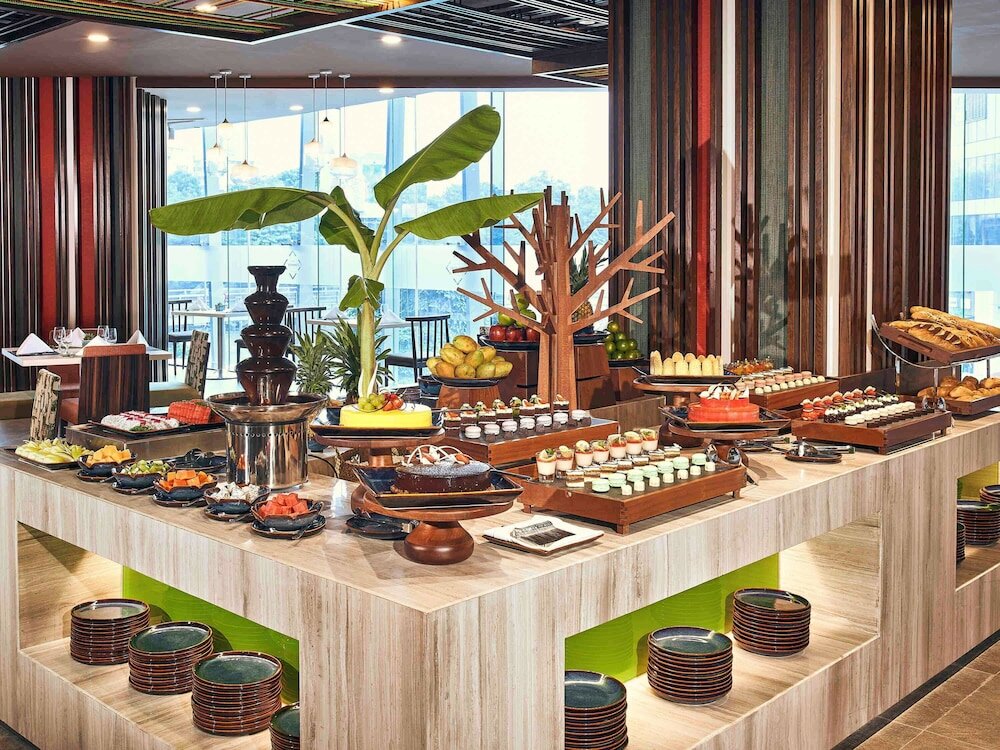 Фото Novotel Hanoi Thai Ha