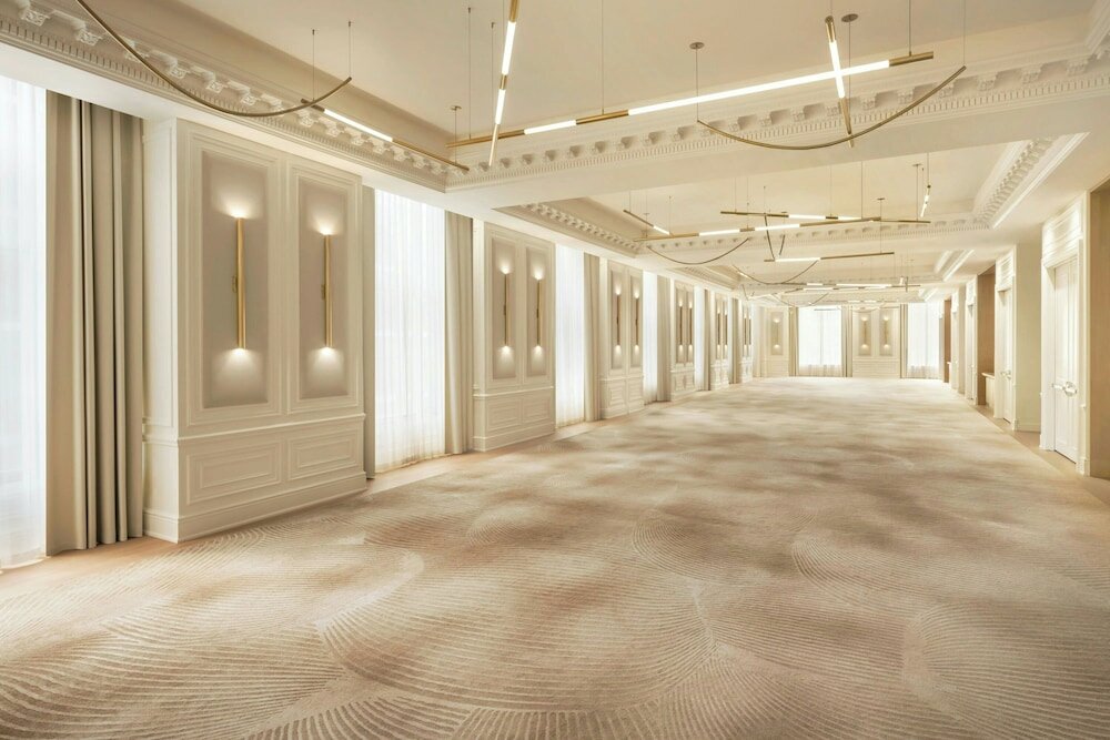 Фото The St. Regis Toronto