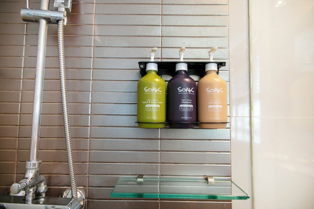 Фото The Berkeley Hotel Pratunam