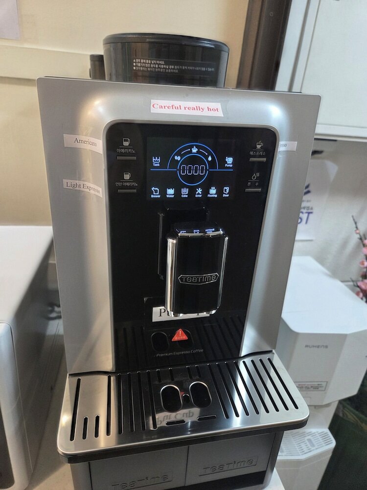 Фото K-Guesthouse Myeongdong 1