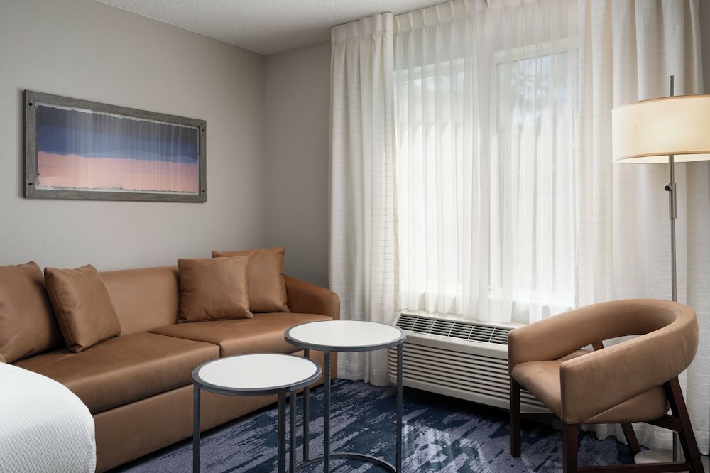 Фото Fairfield Inn by Marriott Orlando Airport