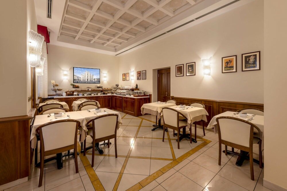 Фото Lancaster Hotel