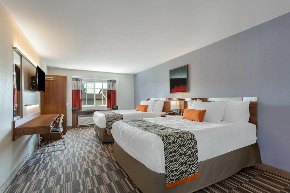 Фото Microtel Inn & Suites by Wyndham Niagara Falls