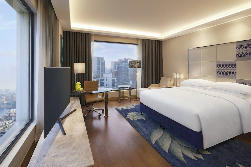 Фото Renaissance Dhaka Gulshan Hotel