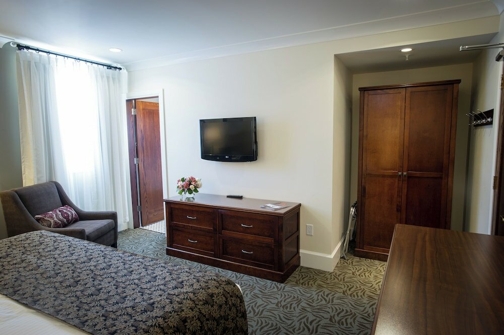 Фото Hume Hotel & SPA