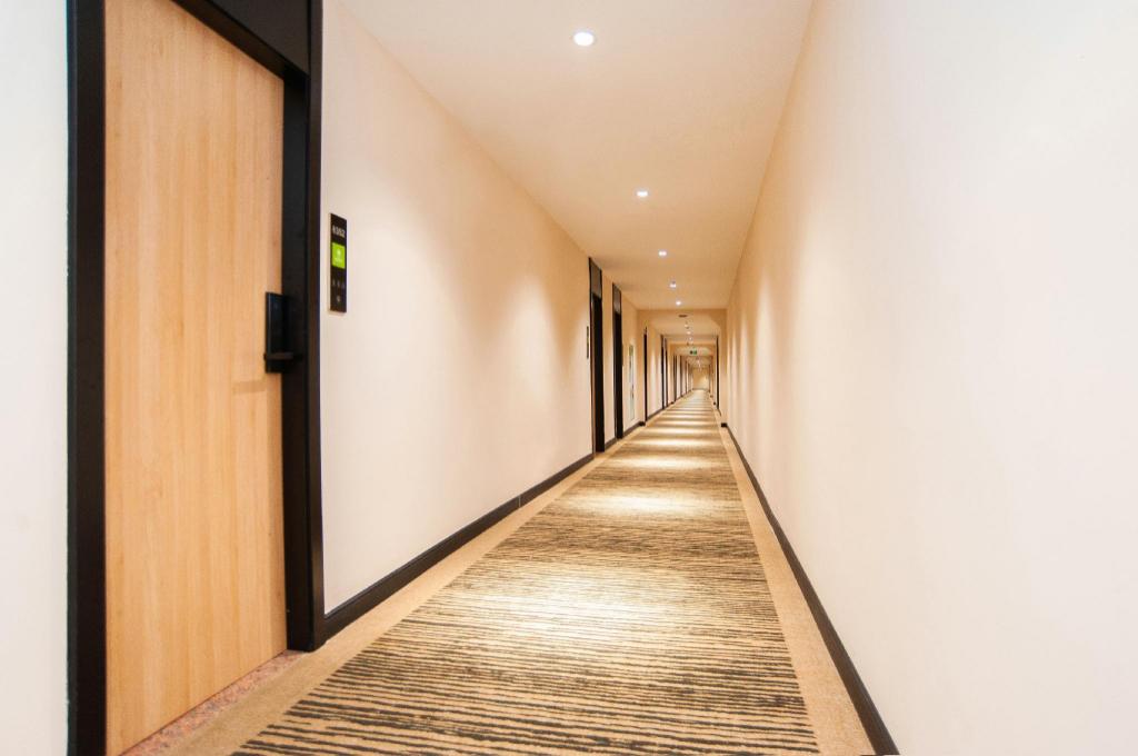 Фото GreenTree Inn Shanghai Jiading Anting Motor City Express Hotel