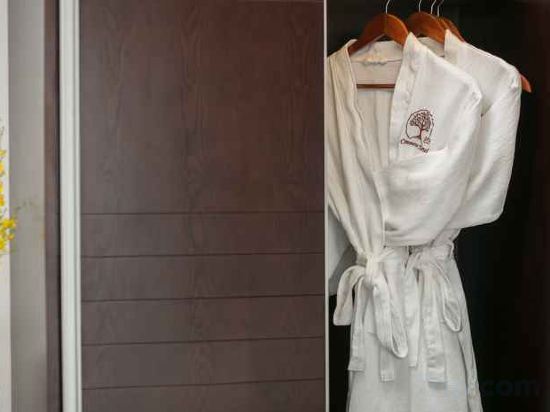 Фото Hanoi Fiesta Central Hotel and Spa