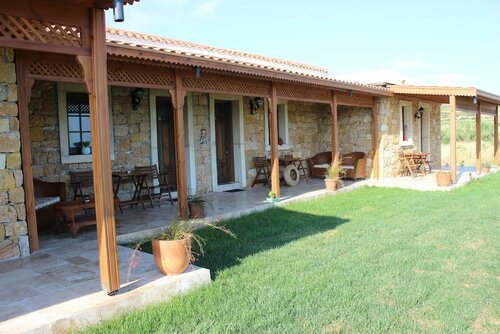 Bozcaada Defne Bag Evi
