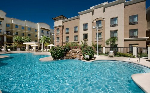 Гостиница Holiday Inn Express & Suites Phoenix - Glendale Sports Dist, an Ihg Hotel в Финиксе