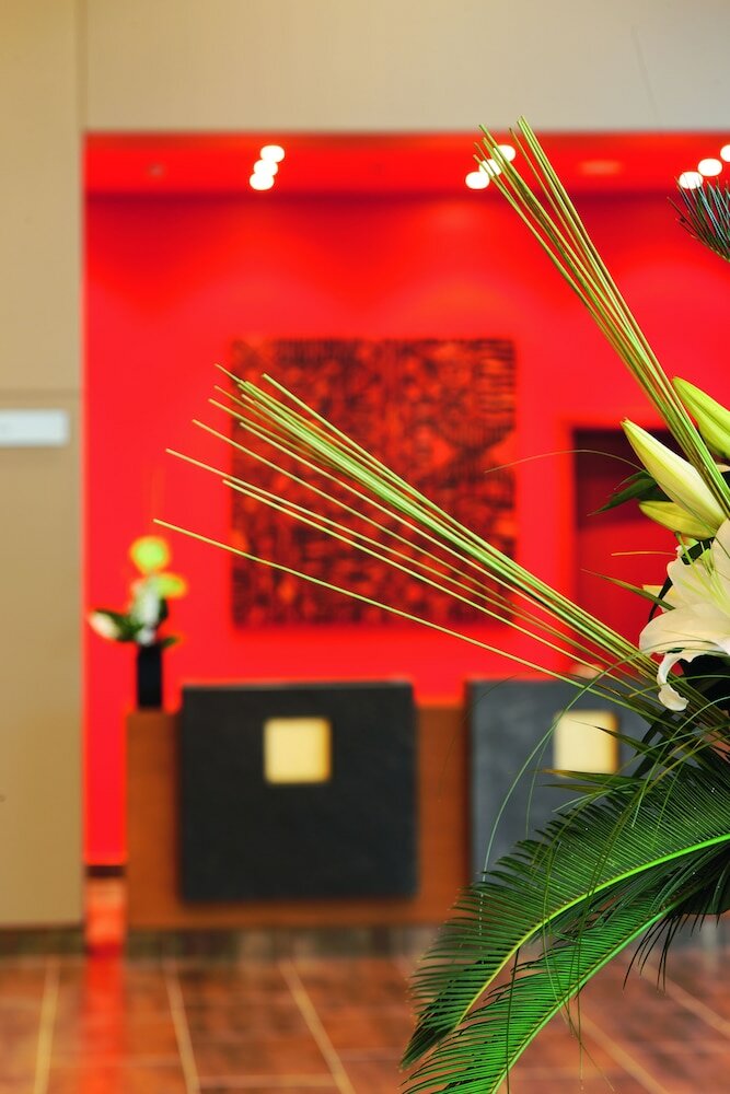 Фото Movenpick Ambassador Hotel