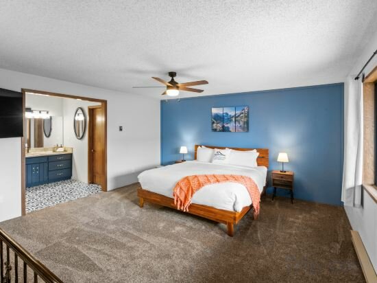 Фото The Yellowstone Hideaway Unit C