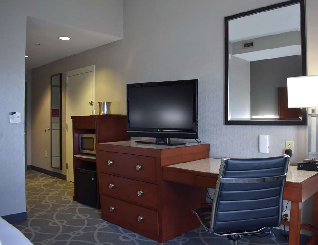 Фото DoubleTree by Hilton Asheville Biltmore