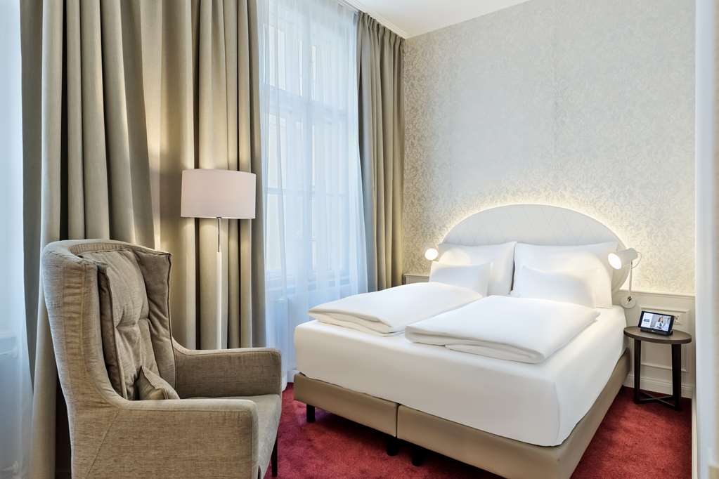 Фото Hotel Rathauspark Wien