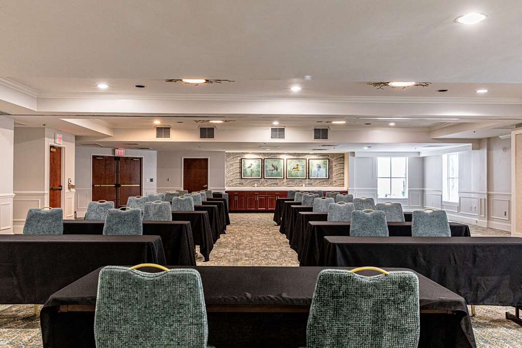 Фото Hampton Inn & Suites Charleston/West Ashley