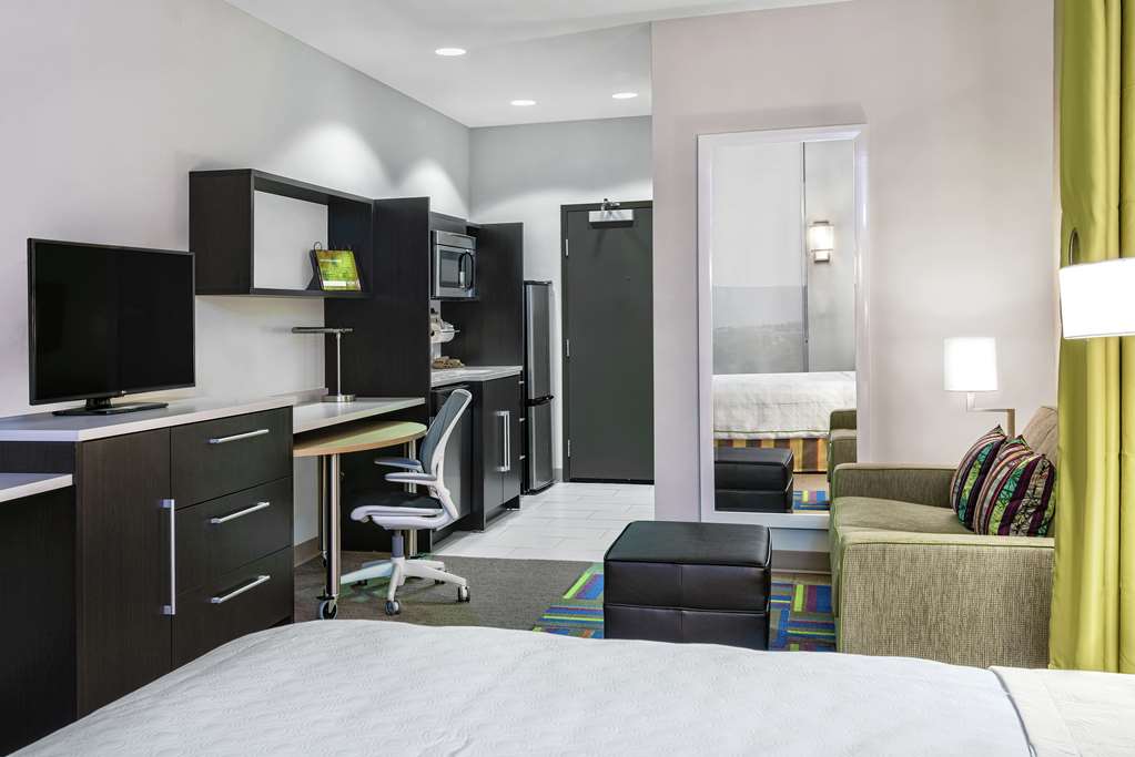 Фото Home2 Suites by Hilton Austin Airport