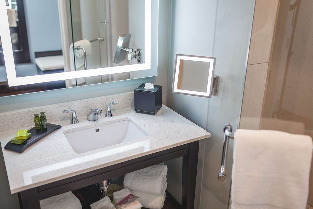 Фото The Cotton Sail Hotel, Tapestry Collection by Hilton