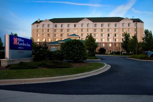 Гостиница Hilton Garden Inn Addison в Вуд Дейл