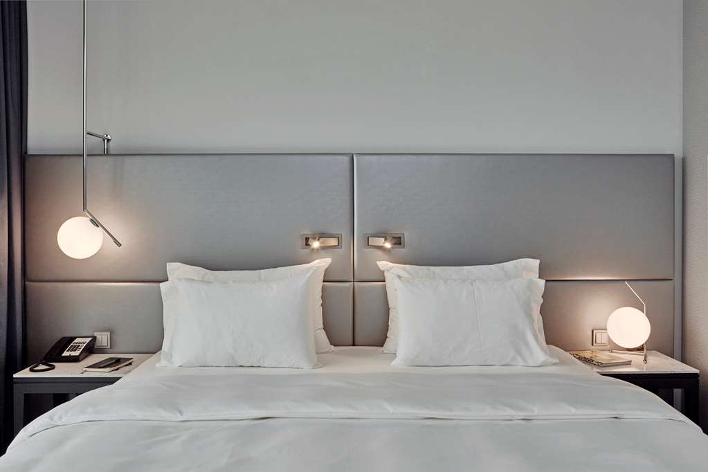 Фото Radisson Blu Hotel, Hannover