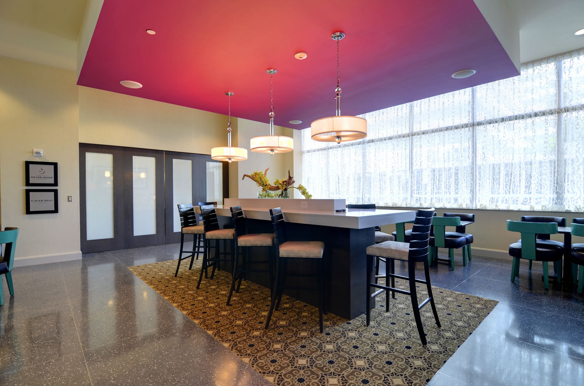 Фото Hampton Inn & Suites Miami/Brickell-Downtown, Fl