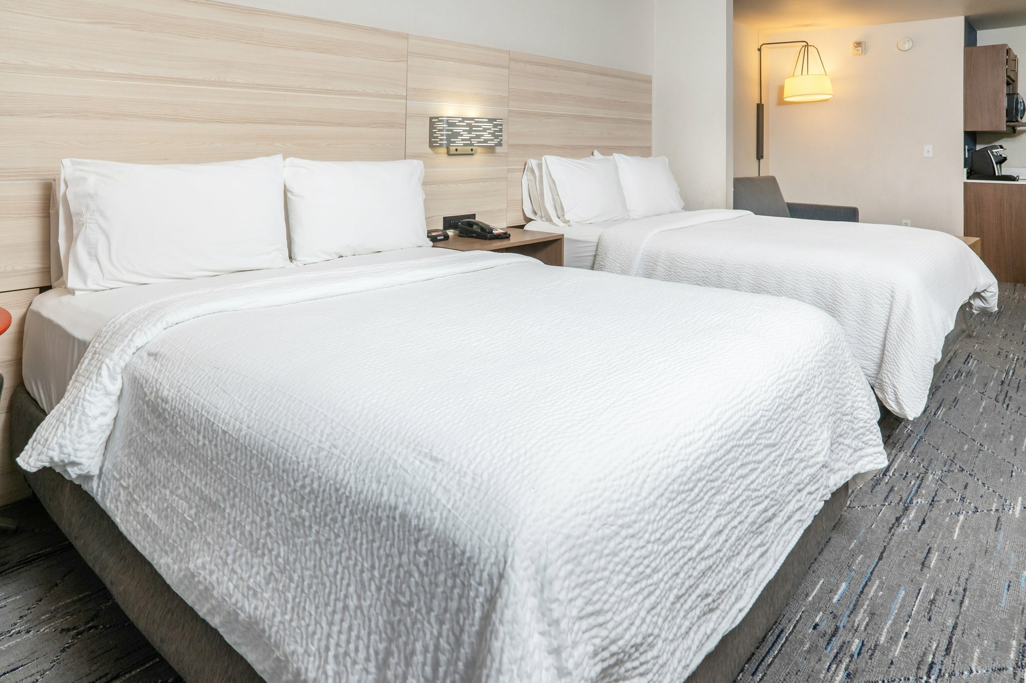 Фото Holiday Inn Express & Suites San Diego Otay Mesa