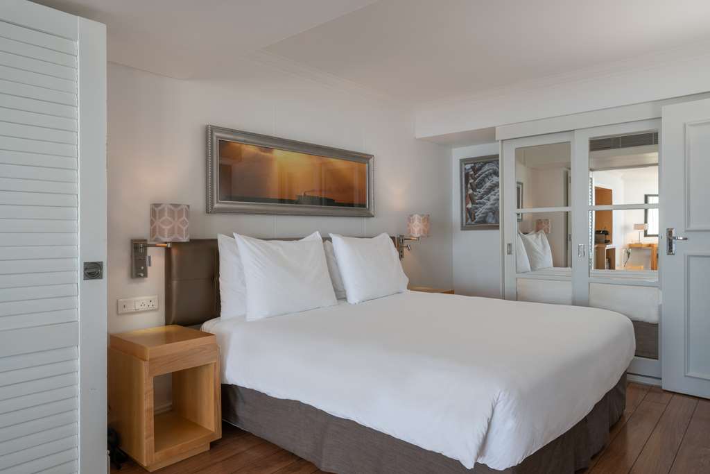 Фото Radisson Collection Hotel, Waterfront Cape Town
