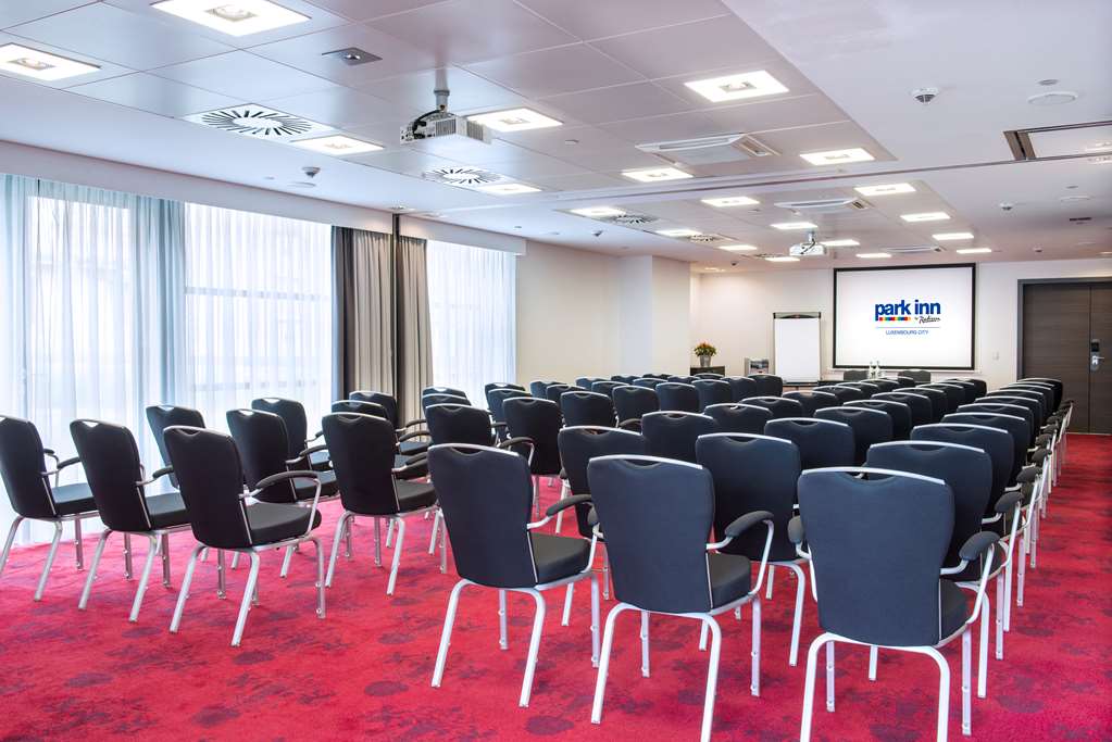 Фото Park Inn by Radisson Luxembourg City