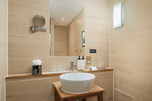 Гостиница voco Edinburgh Royal Terrace by IHG в Эдинбурге