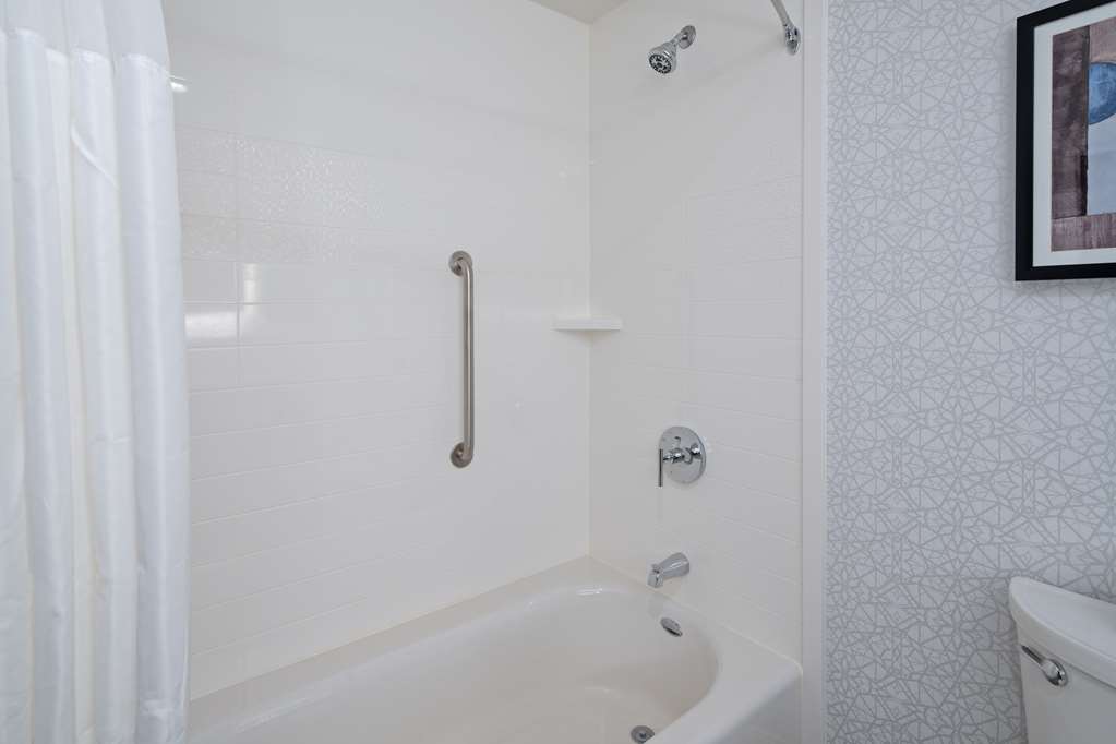 Фото Hampton Inn & Suites Gilroy