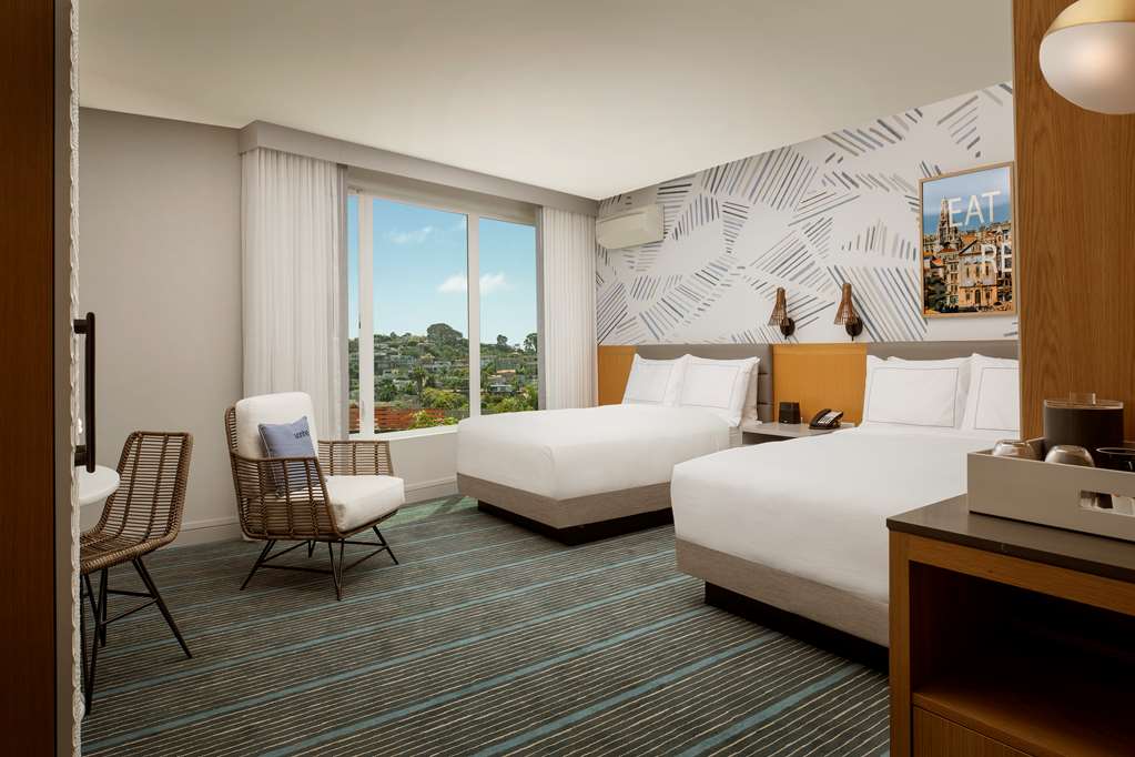 Фото The Monsaraz San Diego, Tapestry Collection by Hilton