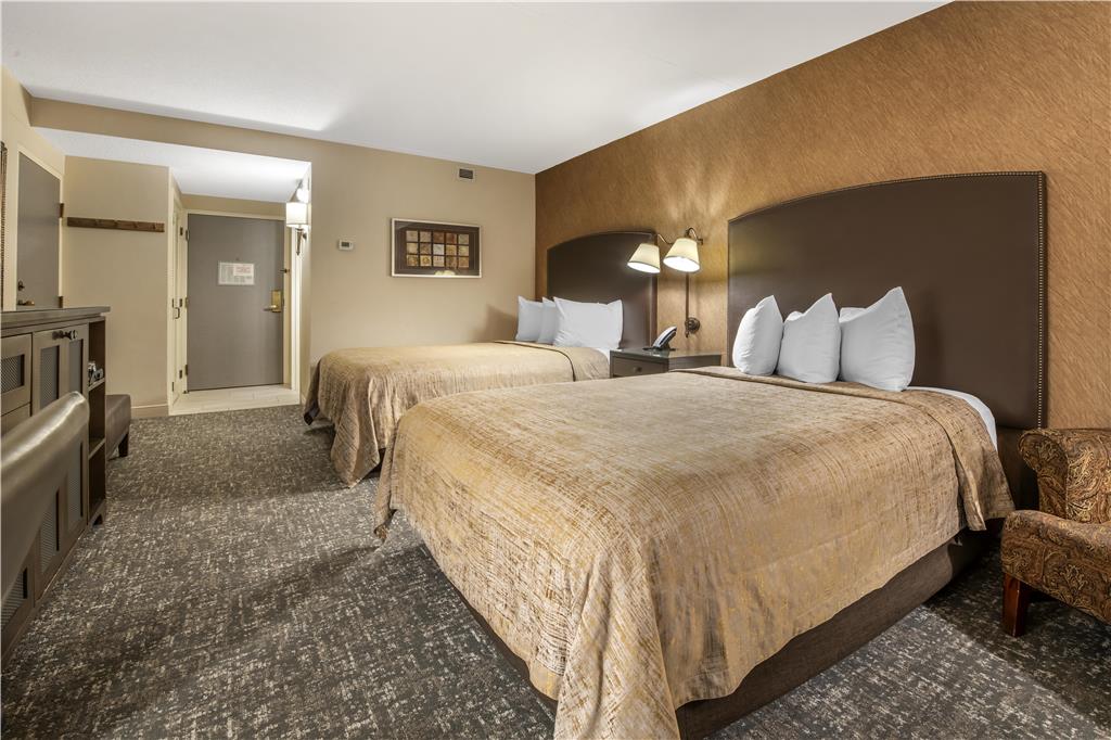 Фото Best Western Plus The Normandy Inn & Suites