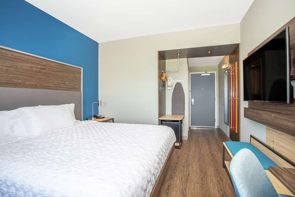 Фото Tru by Hilton Salt Lake City Midvale