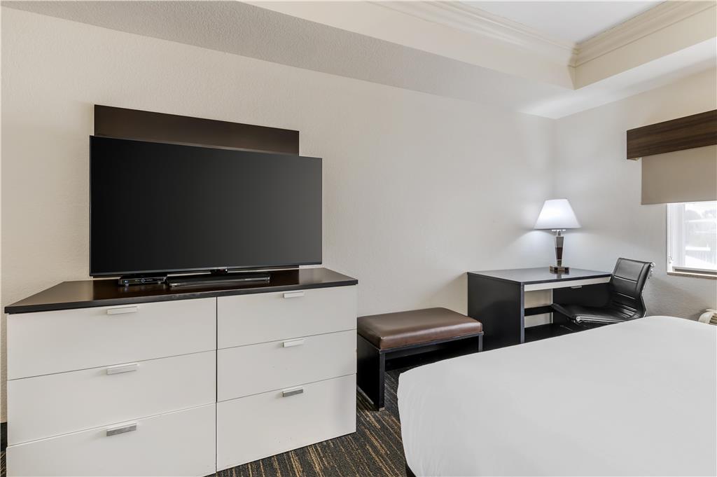 Фото Best Western Plus Jfk Inn & Suites