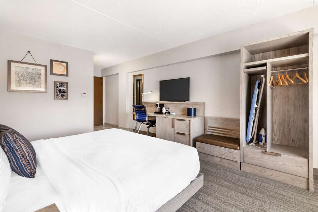 Фото Best Western Plus Landmark Inn