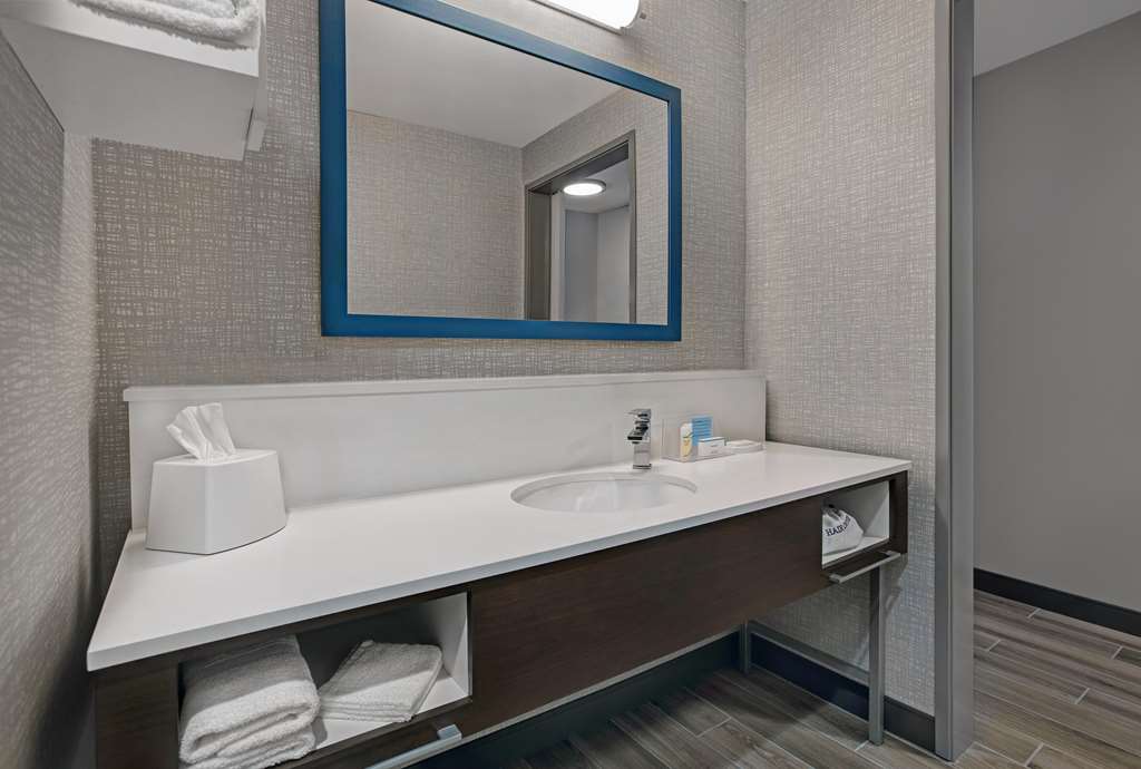 Фото Hampton Inn & Suites Farmers Branch Dallas