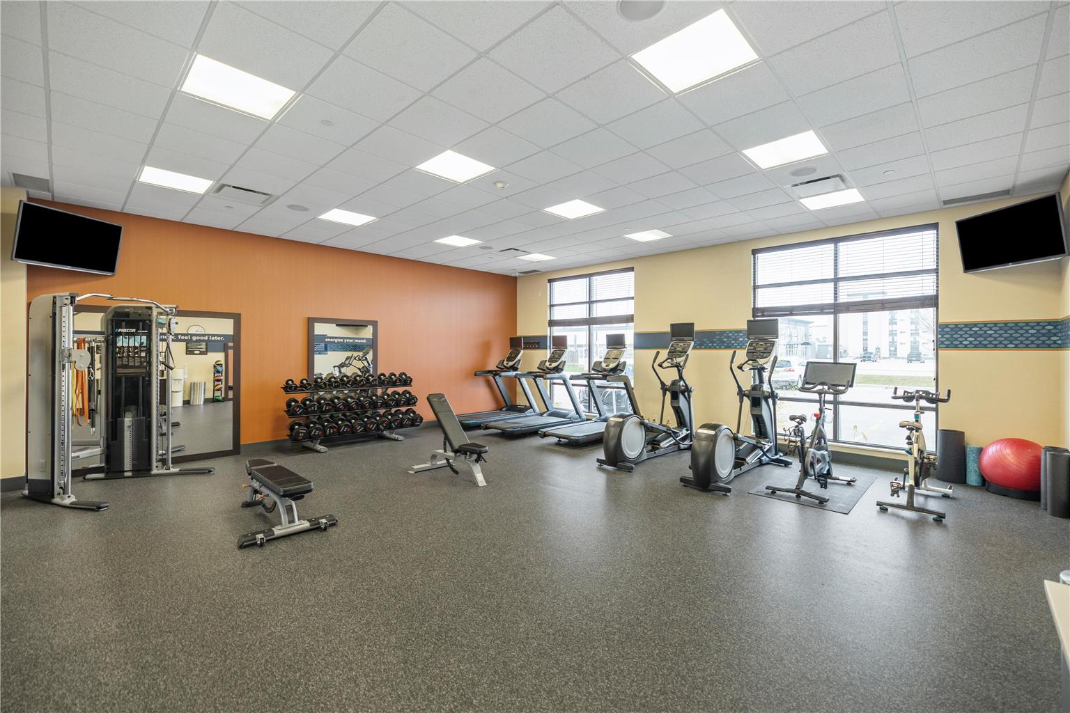 Фото Hampton Inn by Hilton Winnipeg Airport/Polo Park