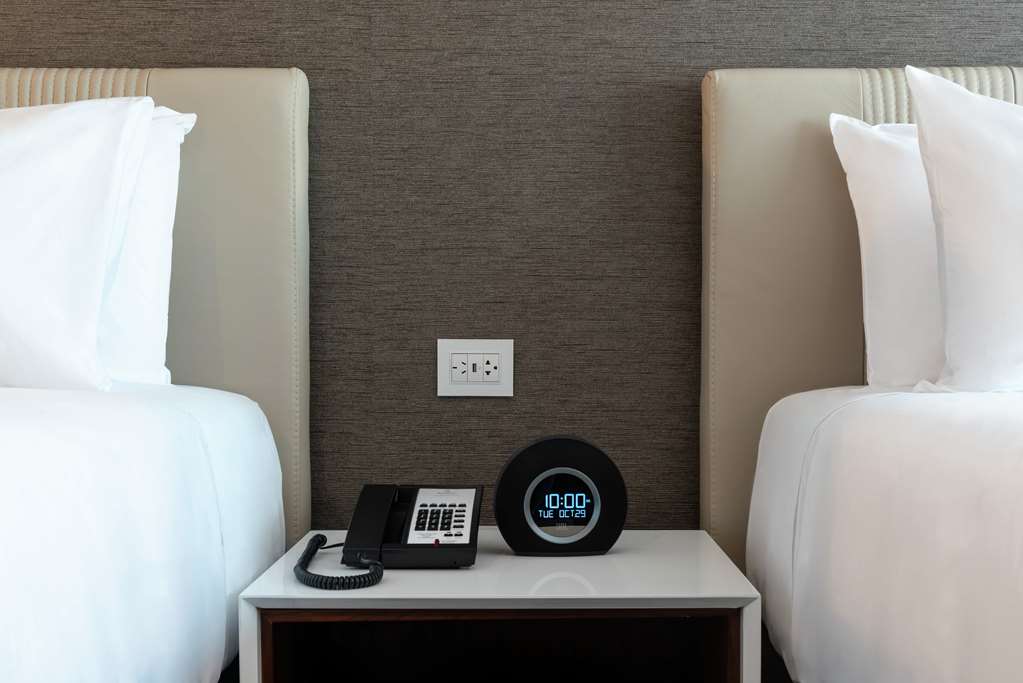 Фото Soro Montevideo, Curio Collection by Hilton