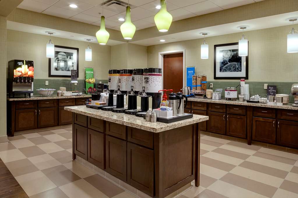 Фото Hampton Inn & Suites Blythe