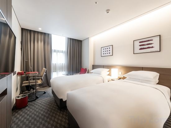 Фото Ramada Encore by Wyndham Busan Station