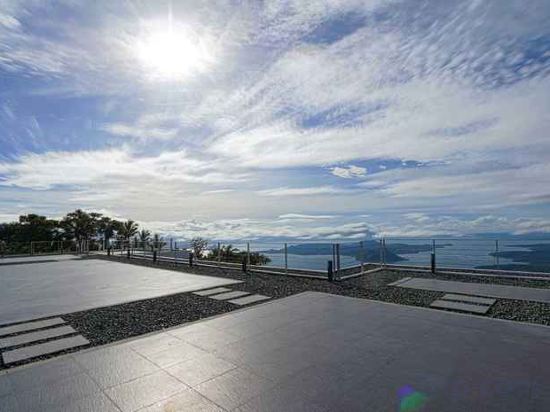 Фото Blowing in the Wind - Lake View Apartments