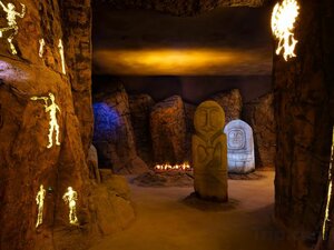 Гостиница Қаравансарай Түркістан Отбасы Отелі - Тегін Ұшатын театр Кіруі