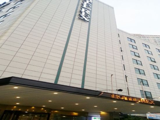 Фото отеля 1