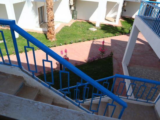 Фото Hostgool Chalets Mirage Bay Resort&Aqua