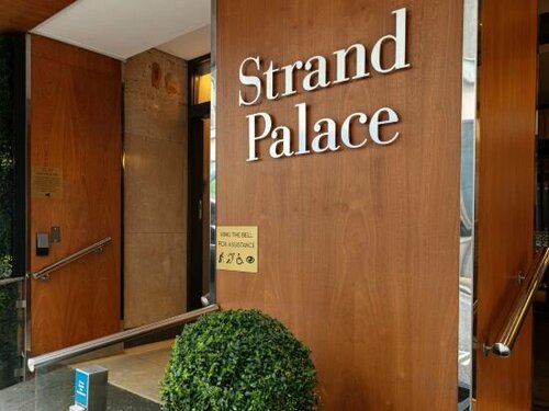 Гостиница Strand Palace Hotel в Лондоне
