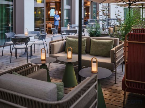 Фото Adina Apartment Hotel Cologne