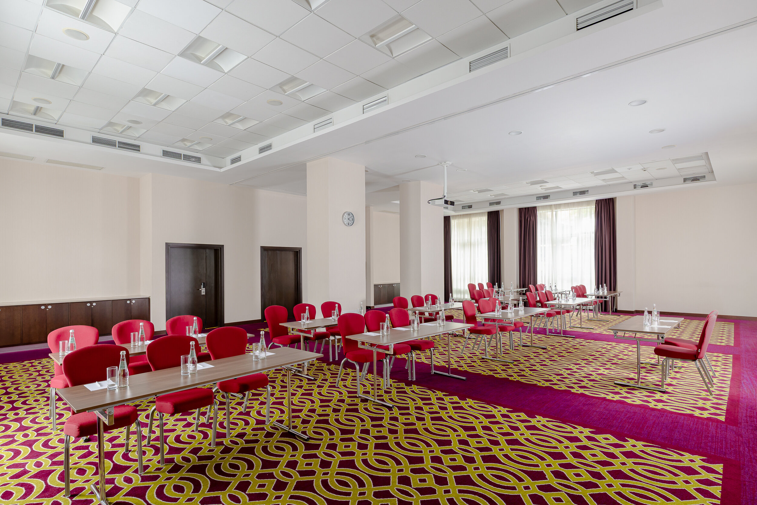 Фото Cort Inn Nizhny Novgorod City Center